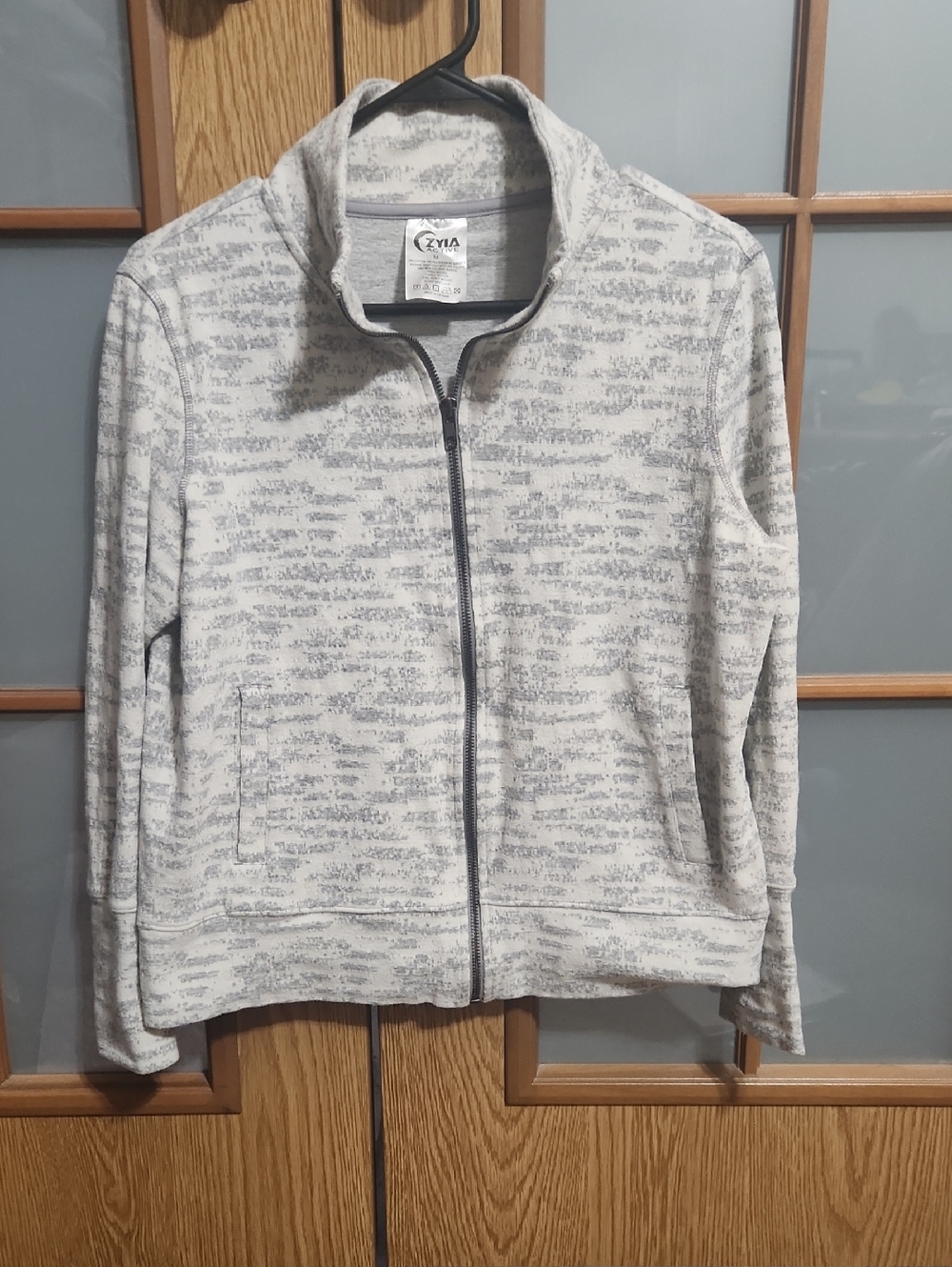 Zyia Active Cream And Grey Combo Zip Jacket Sweatshirt Size Medium